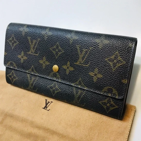 🔥LOUIS VUITTON Vintage Monogram Sarah Wallet🔥 - Picture 3 of 16